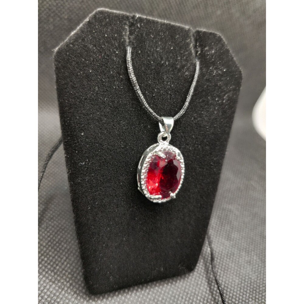 925 Red Rhinestone Pendant - Picture 2 of 4